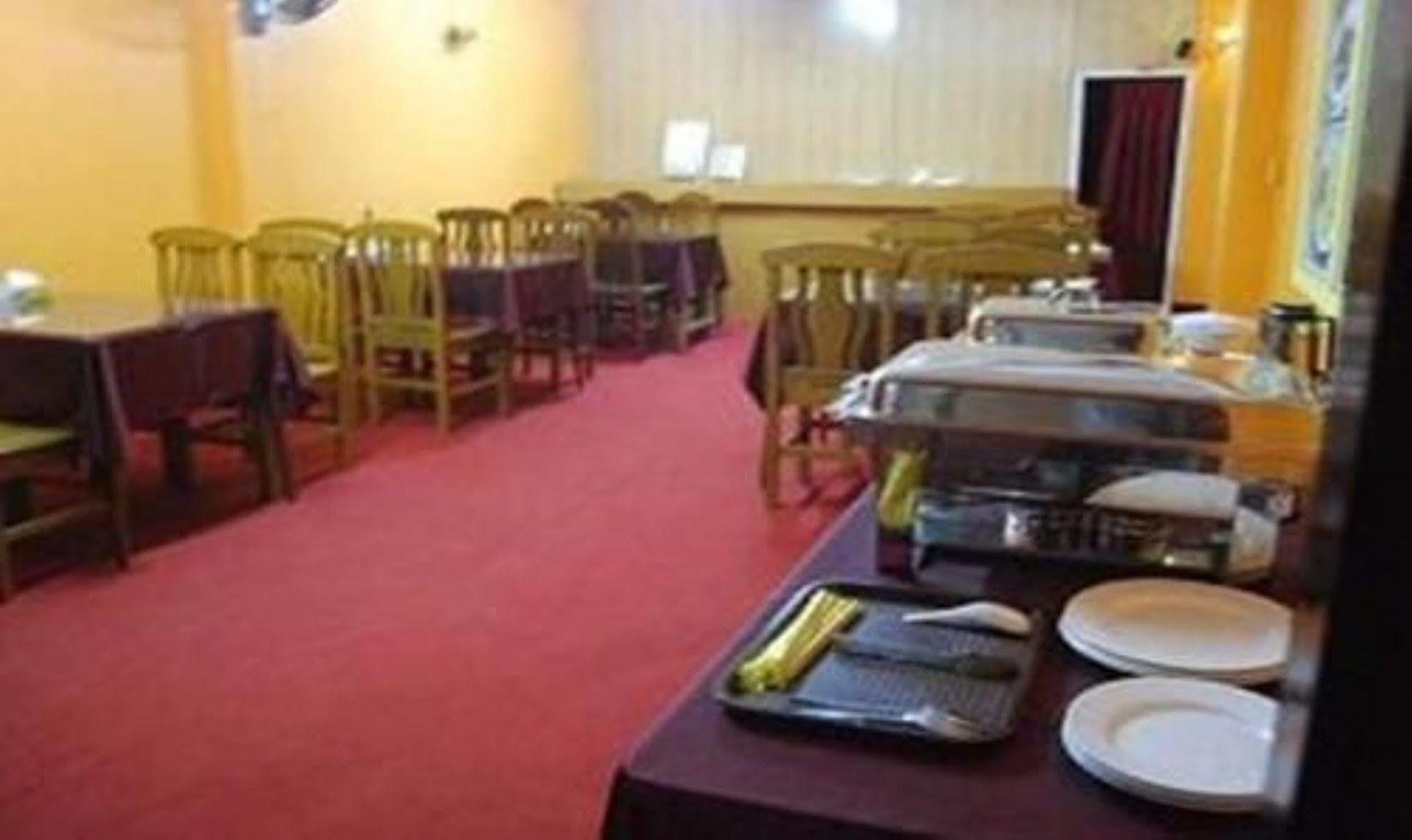 Silver Moon Hotel Yangon